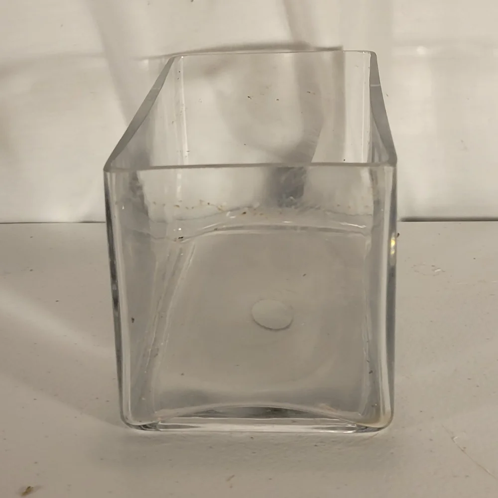 Rectangular Vase - Picture 4 of 4